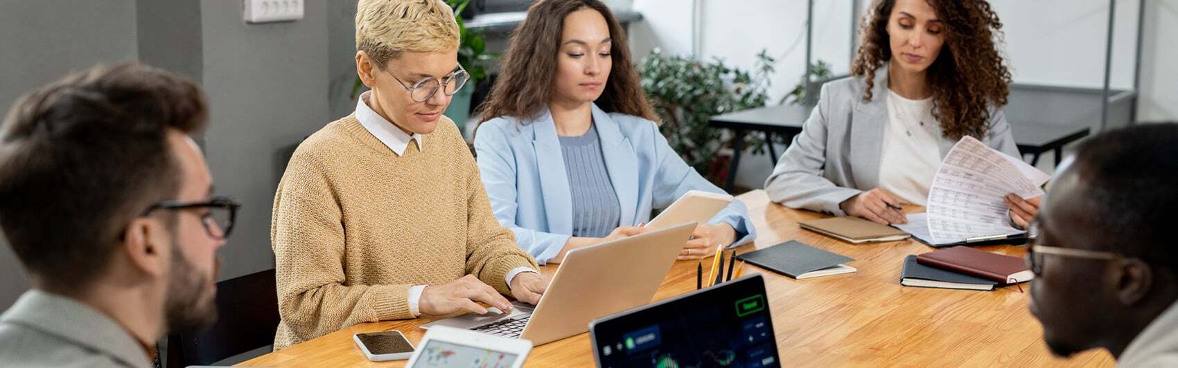 How to Improve Strategic Alignment Between Employee and Agency Goals