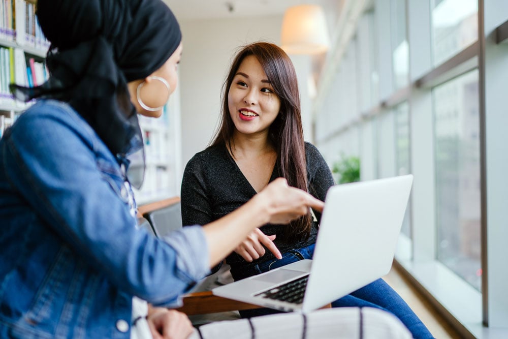 10 Creative Ways to Improve the New Hire Onboarding Experience